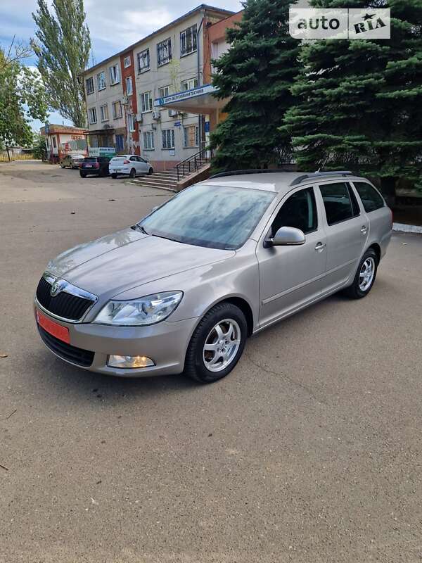 Універсал Skoda Octavia 2012 в Миколаєві