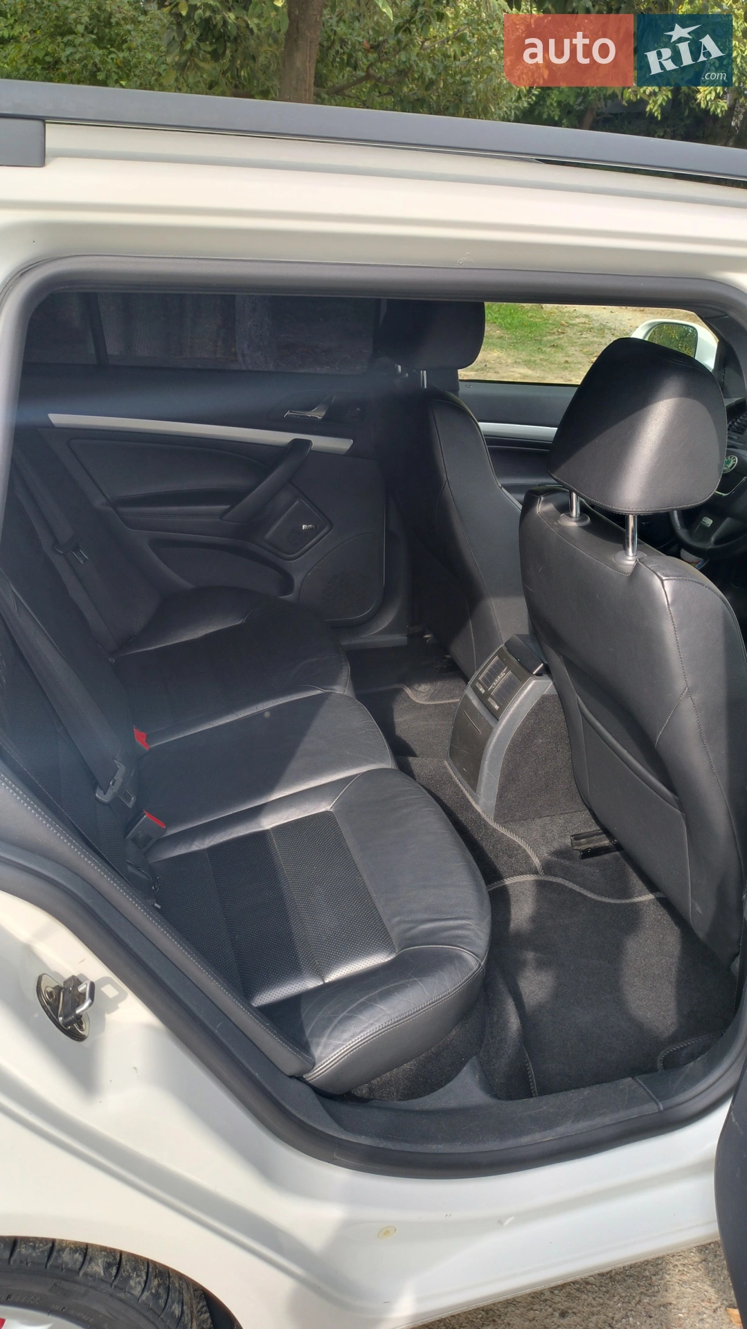 2011 Skoda Octavia - мініатюра 13