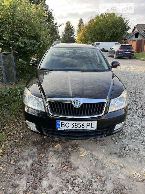 Універсал Skoda Octavia 2011 в Вишгороді