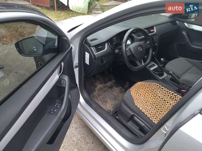 Универсал Skoda Octavia 2015 в Полтаве