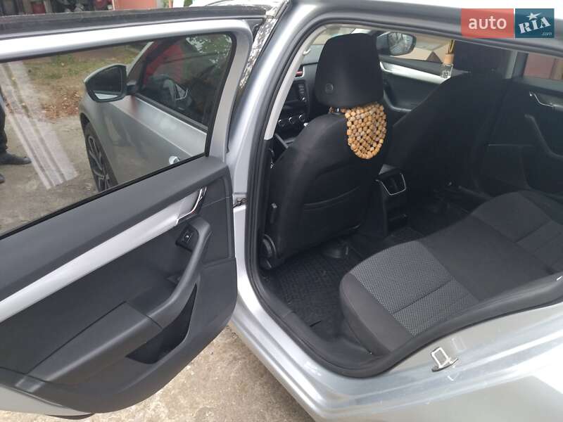 Универсал Skoda Octavia 2015 в Полтаве