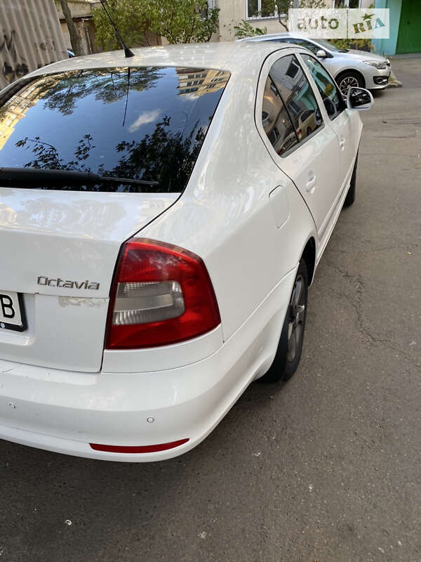 Лифтбек Skoda Octavia 2010 в Киеве