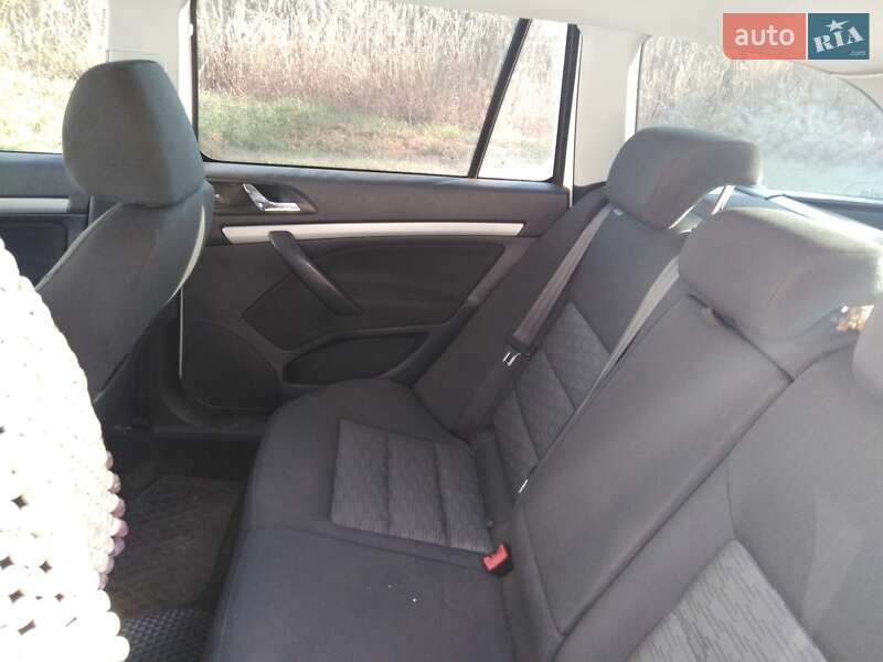 Універсал Skoda Octavia 2012 в Звенигородці