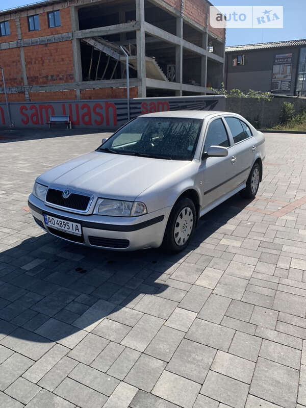 Ліфтбек Skoda Octavia 2005 в Хусті
