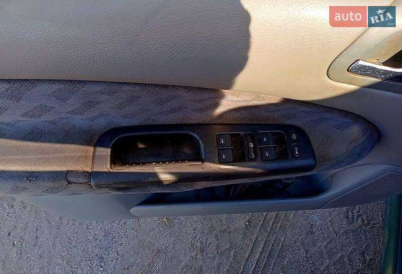 Ліфтбек Skoda Octavia 1998 в Дніпрі