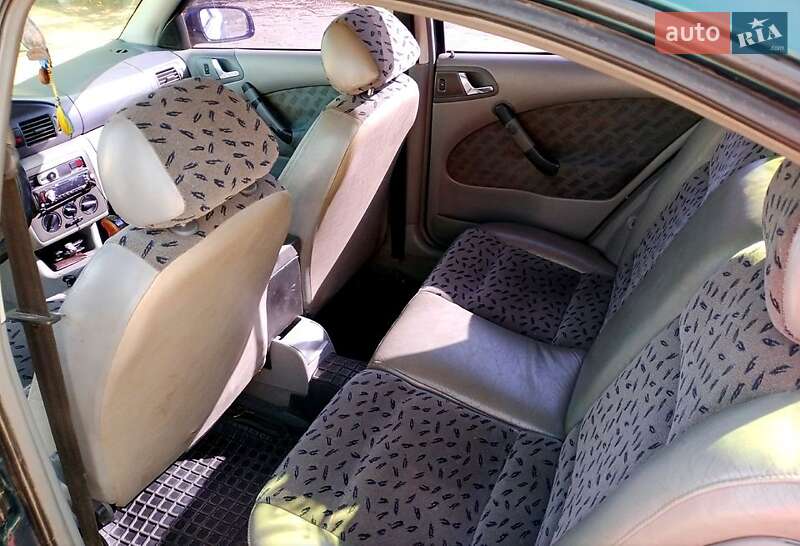 Ліфтбек Skoda Octavia 1998 в Дніпрі