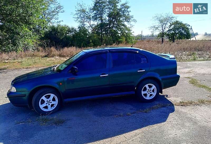 Ліфтбек Skoda Octavia 1998 в Дніпрі