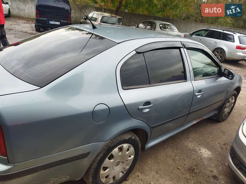 Лифтбек Skoda Octavia 2001 в Львове