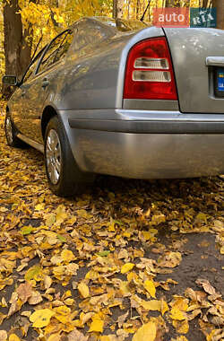 Лифтбек Skoda Octavia 2005 в 