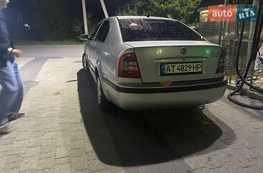 Лифтбек Skoda Octavia 2004 в Самборе