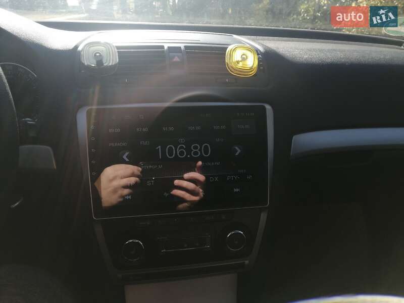 Универсал Skoda Octavia 2009 в Нововолынске