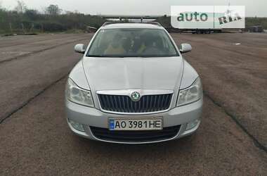 Універсал Skoda Octavia 2013 в Ужгороді