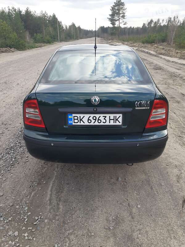 Ліфтбек Skoda Octavia 2001 в Березному