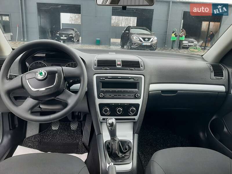 Лифтбек Skoda Octavia 2009 в Полтаве