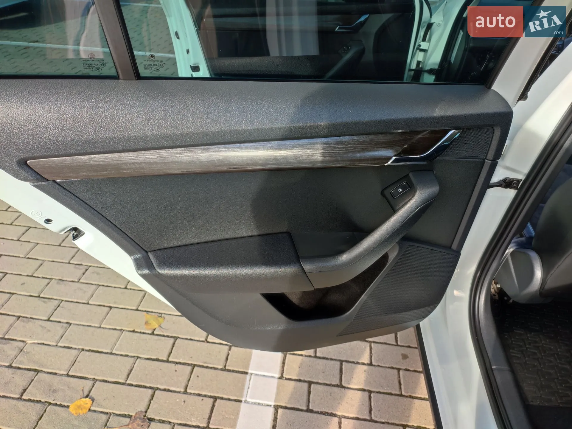 2015 Skoda Octavia - мініатюра 27