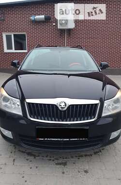 Универсал Skoda Octavia 2011 в Борщеве