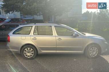 Універсал Skoda Octavia 2012 в Сваляві
