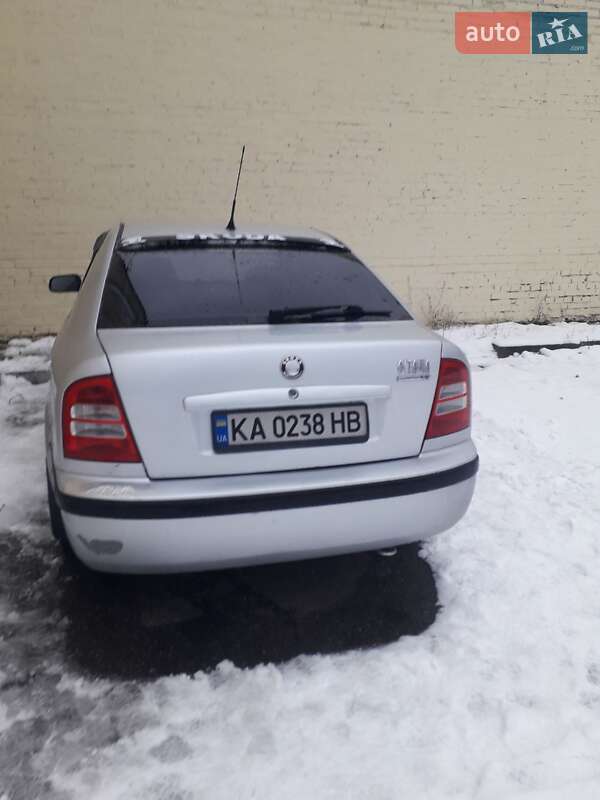 Лифтбек Skoda Octavia 2001 в Киеве