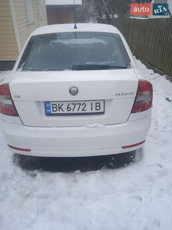 Лифтбек Skoda Octavia 2009 в Коростышеве фото 3 Лифтбек Skoda Octavia 2009 в Коростышеве