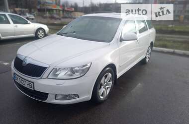 Універсал Skoda Octavia 2010 в Харкові