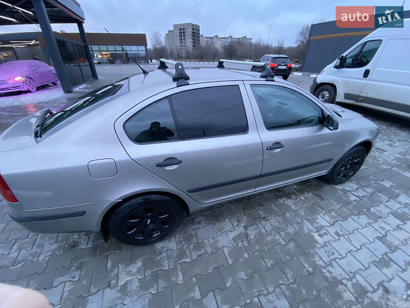 Лифтбек Skoda Octavia 2006 в Желтых Водах