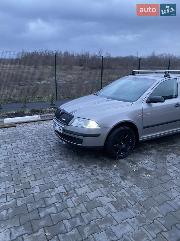 Лифтбек Skoda Octavia 2006 в Желтых Водах