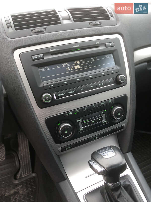 Універсал Skoda Octavia 2012 в Луцьку