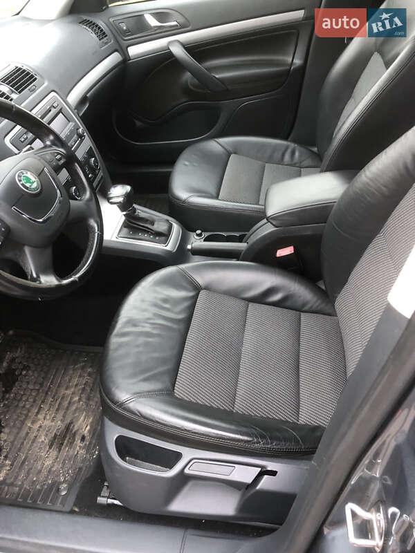 Универсал Skoda Octavia 2012 в 