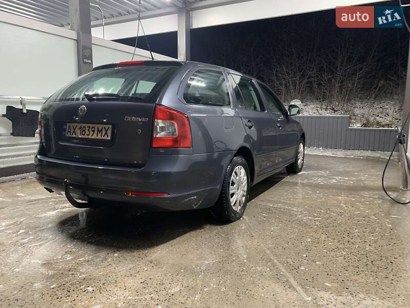 Универсал Skoda Octavia 2010 в Харькове фото 4 Универсал Skoda Octavia 2010 в Харькове