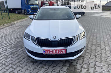 Универсал Skoda Octavia 2019 в Киверцах