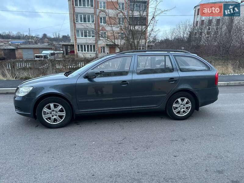 Универсал Skoda Octavia 2010 в Виннице