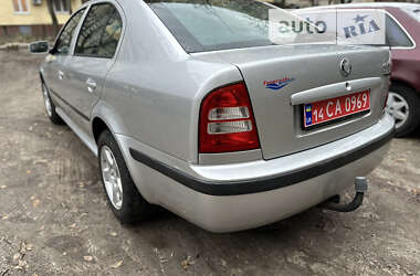 Лифтбек Skoda Octavia 2003 в Днепре