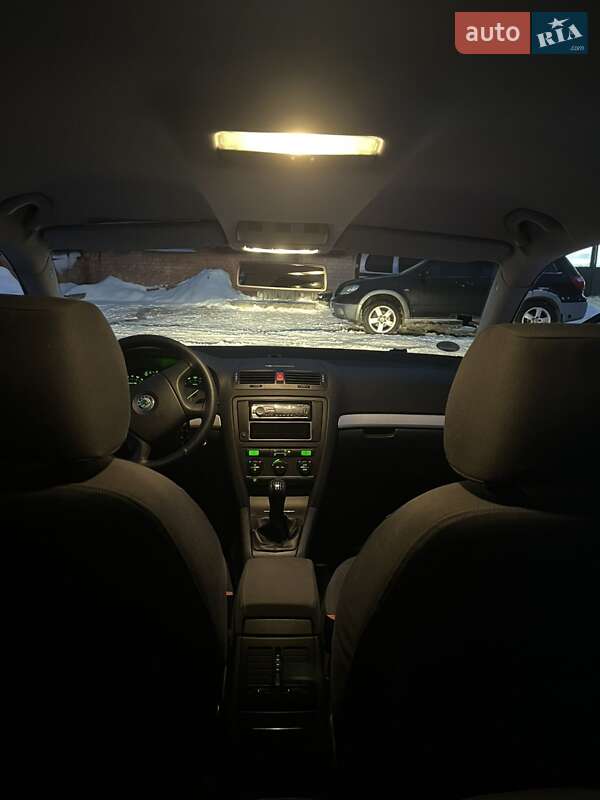 Универсал Skoda Octavia 2005 в Чернигове