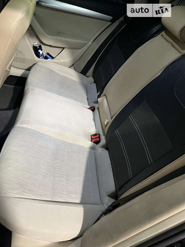 Універсал Skoda Octavia 2014 в Кривому Розі