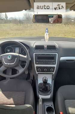 Универсал Skoda Octavia 2010 в Снятине