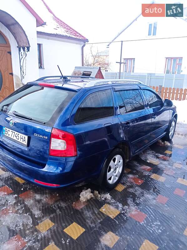 Універсал Skoda Octavia 2012 в Буську