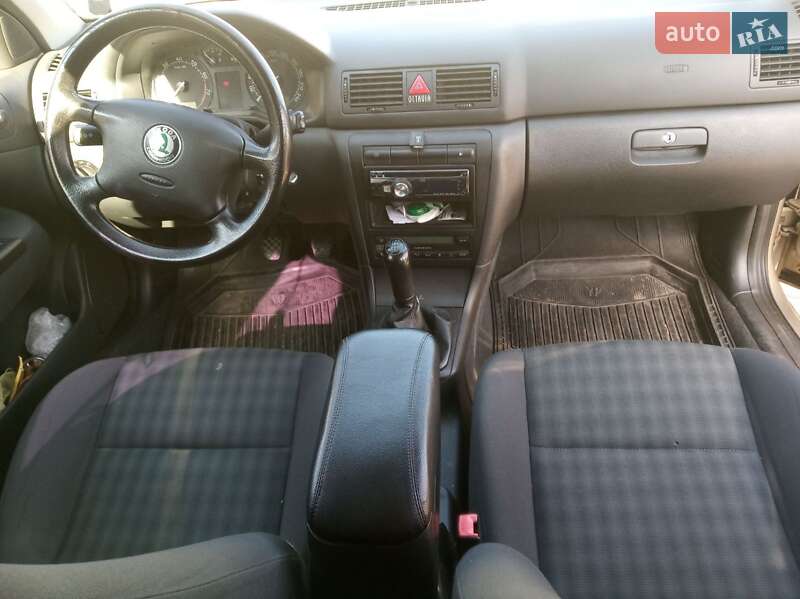 Универсал Skoda Octavia 2005 в Могилев-Подольске