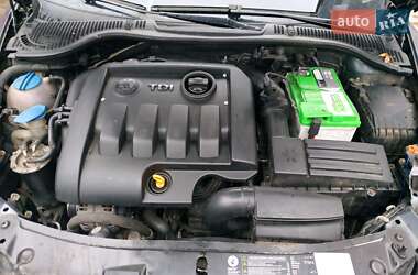 Лифтбек Skoda Octavia 2010 в Костополе