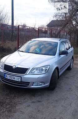 Універсал Skoda Octavia 2010 в Фастові