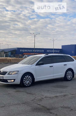 Універсал Skoda Octavia 2014 в Харкові