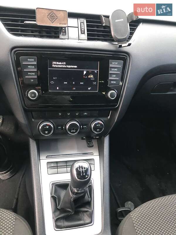 Ліфтбек Skoda Octavia 2013 в Сваляві