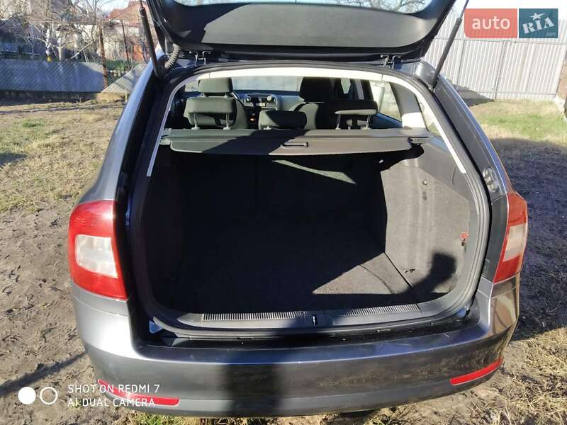 Універсал Skoda Octavia 2011 в Дніпрі