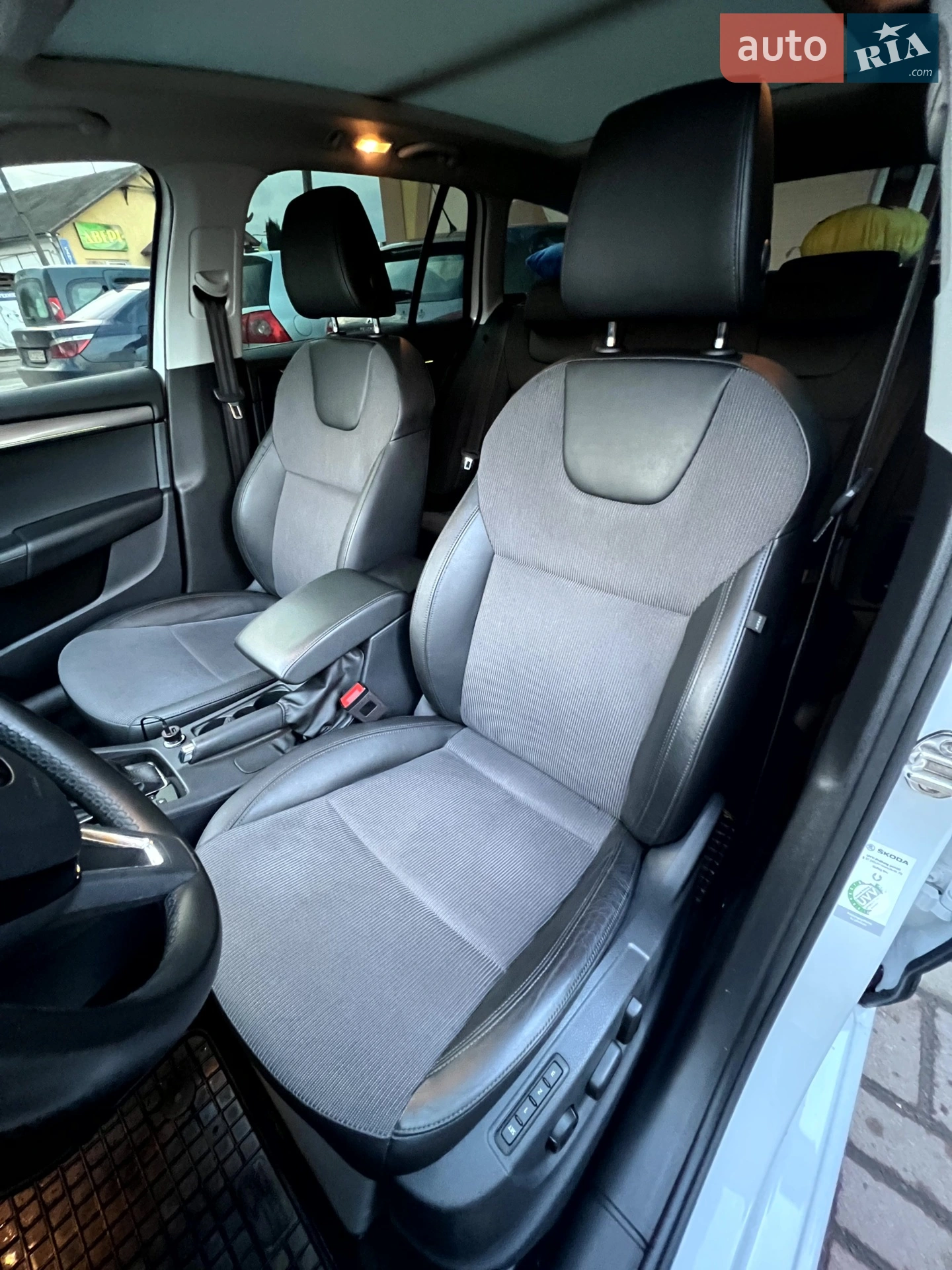 2019 Skoda Octavia - мініатюра 39