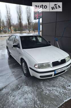 Лифтбек Skoda Octavia 2003 в Киеве