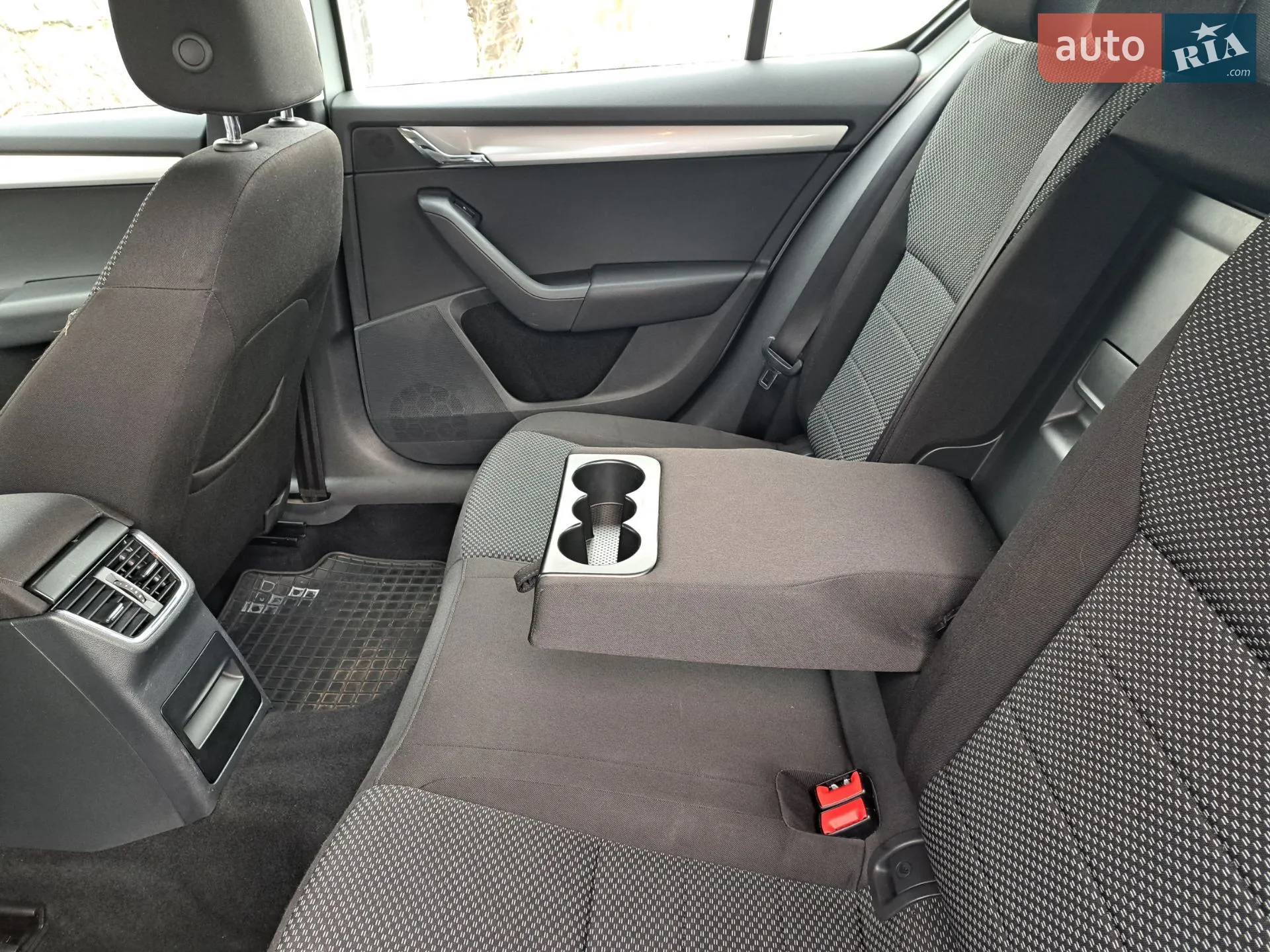 2015 Skoda Octavia - мініатюра 19