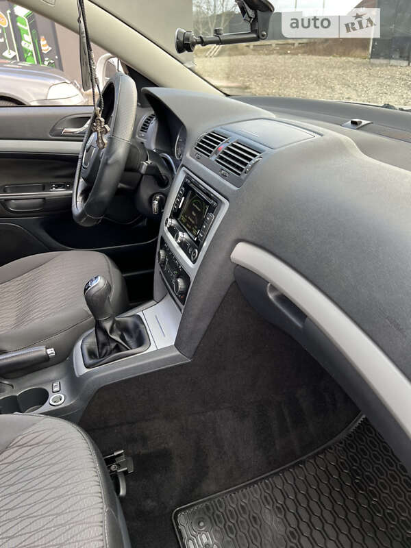 Універсал Skoda Octavia 2012 в Тячеві