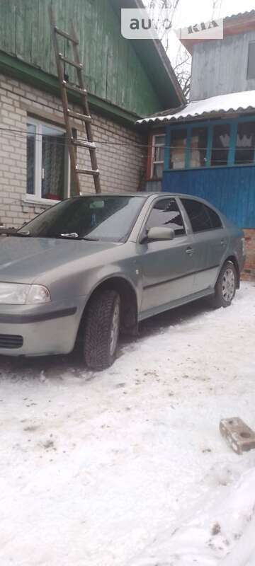 Лифтбек Skoda Octavia 2002 в Чернигове