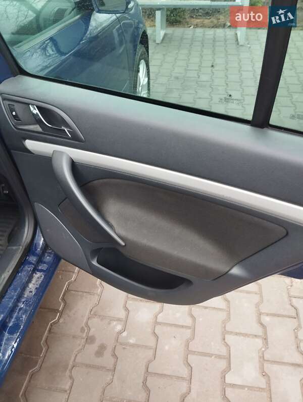 Универсал Skoda Octavia 2012 в Кривом Роге фото 10 Универсал Skoda Octavia 2012 в Кривом Роге