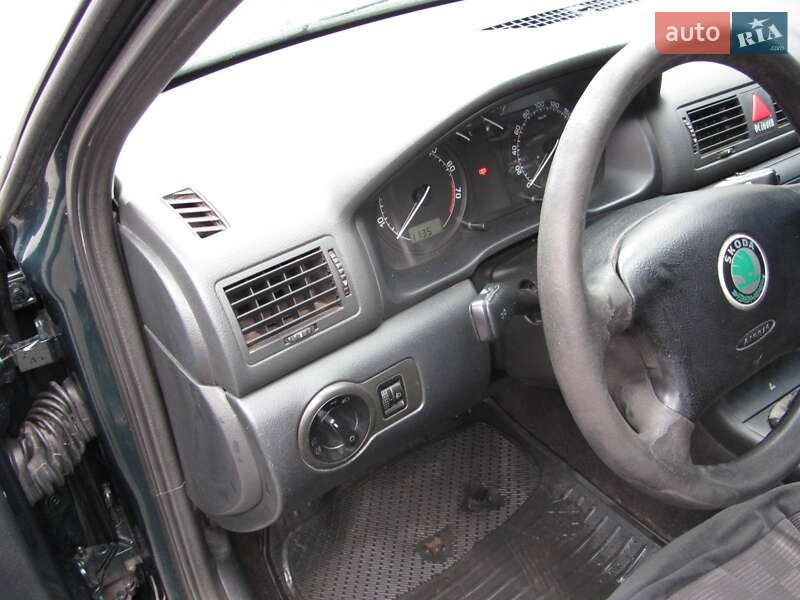 Лифтбек Skoda Octavia 2004 в Днепре фото 2 Лифтбек Skoda Octavia 2004 в Днепре