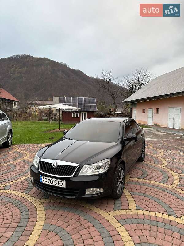 Лифтбек Skoda Octavia 2012 в Тячеве